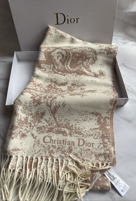 Дамски шал кашмир Dior