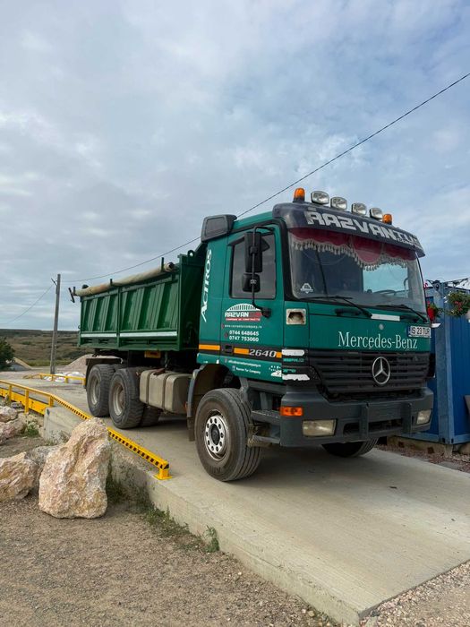 Mercedes-Benz Actros 2640 6x4 Euro 3 – Basculantă 3 părți Meiller – 12 m³ – Lamă + Sărăriță