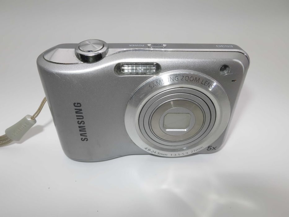 Samsung ES30 ултра компактен цифров фотоапарат, дигитална камера