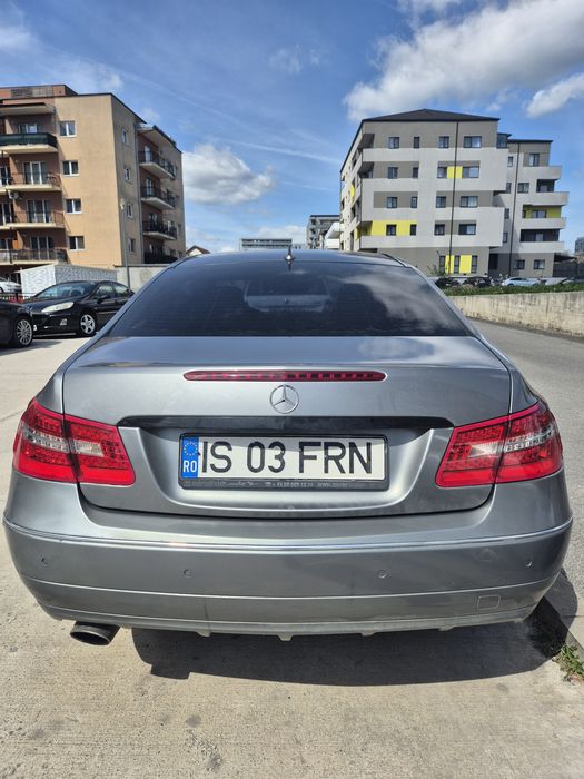 MERCEDES-BENZ E-Class 2011 — imagine 5