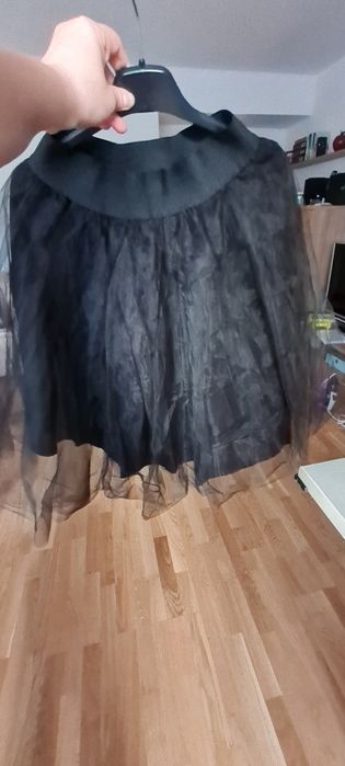 Пола нова S- M- 15 лева