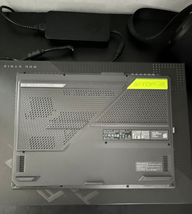 Asus Rog G15 2023 Laptop Gaming + Cadou mouse razer
N