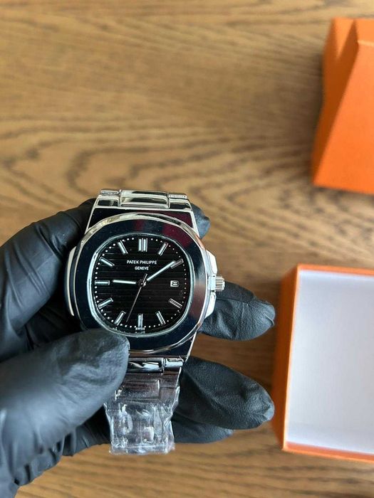 Patek Philippe Nautilus  – nou, nepurtat