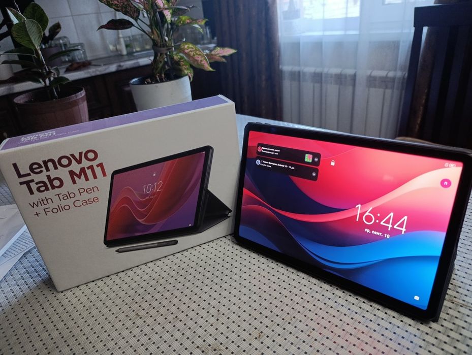 Lenovo Tab M11 with Tab Pen + Folio Case