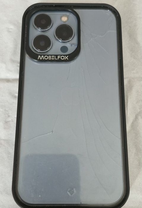 Samsung s22/ iPhone 13 pro