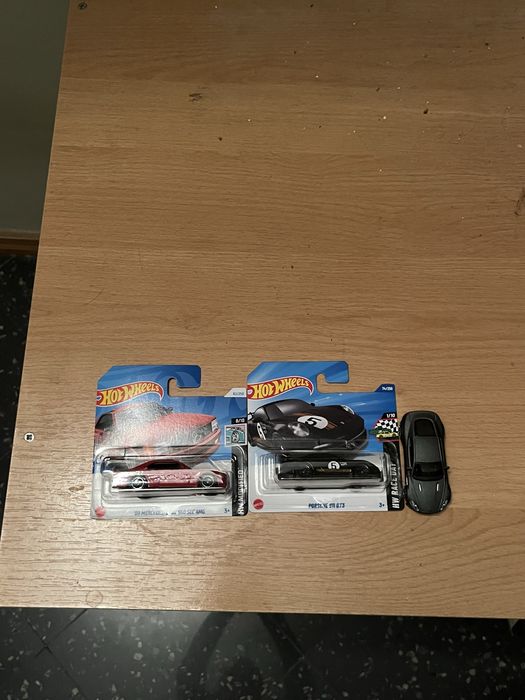 Hot wheels колички