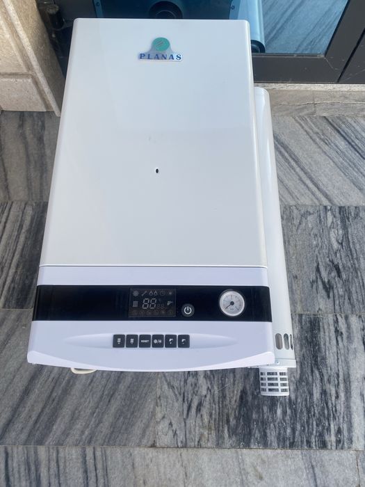 Planas Котел газовый,настенный.