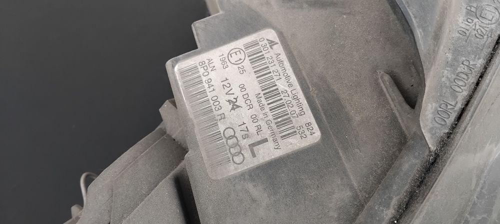 Bi Xenon завиващи фарове Audi A3 8P