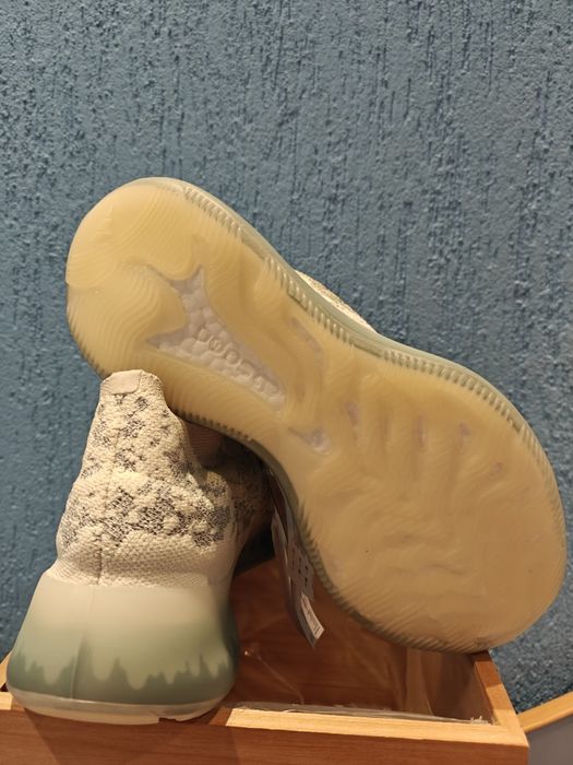 Yeezy Boost 380 nr 42 2/3