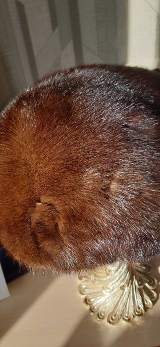 Шапка норковая, б/у, размер 56