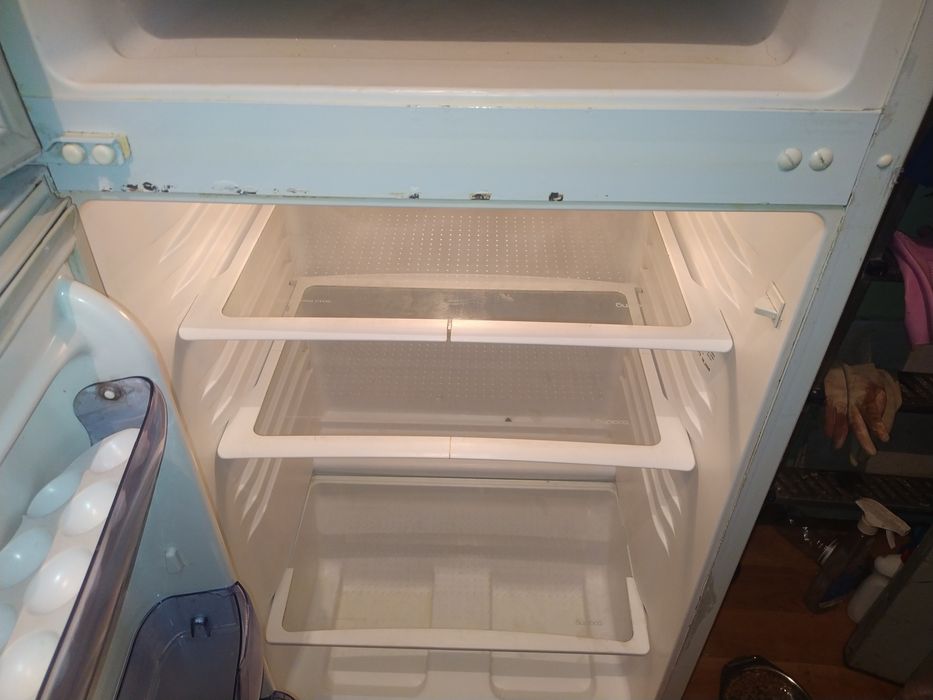 Продам холодильник Бирюса