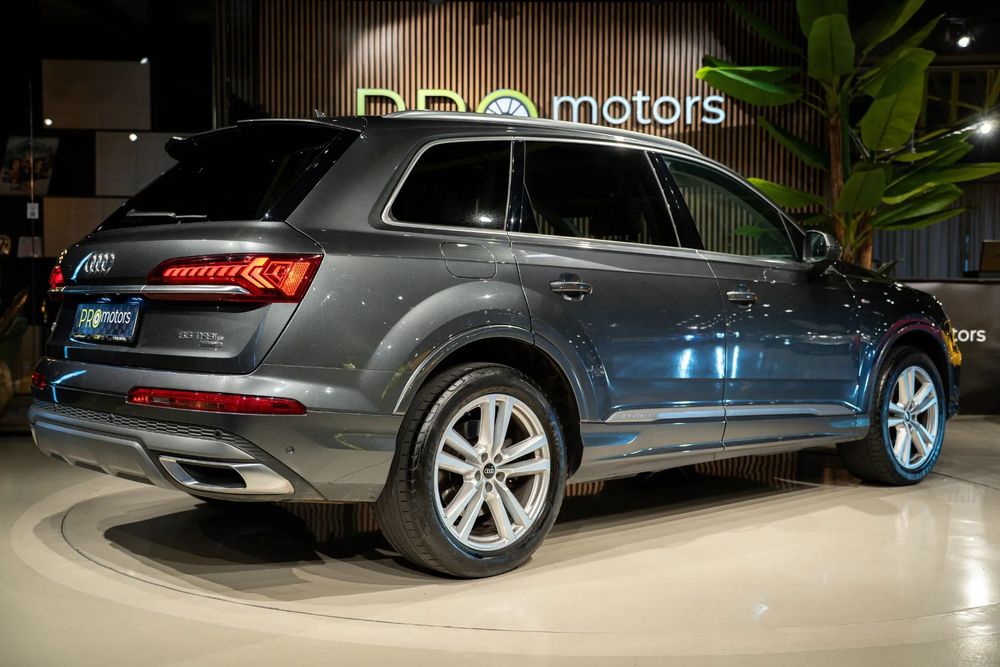 Audi Q7 Audi Q7 55 3.0 TFSI e Quattro  S line