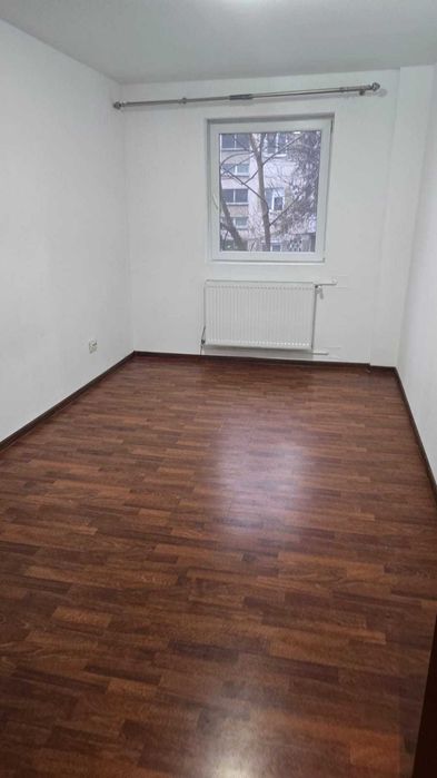 Apartament 3 camere et 1 Str Stelelor