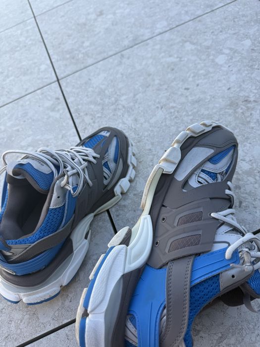 Balenciaga track