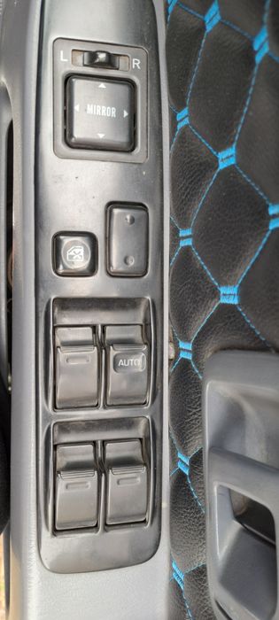 Toyota hilux surf 1996 года