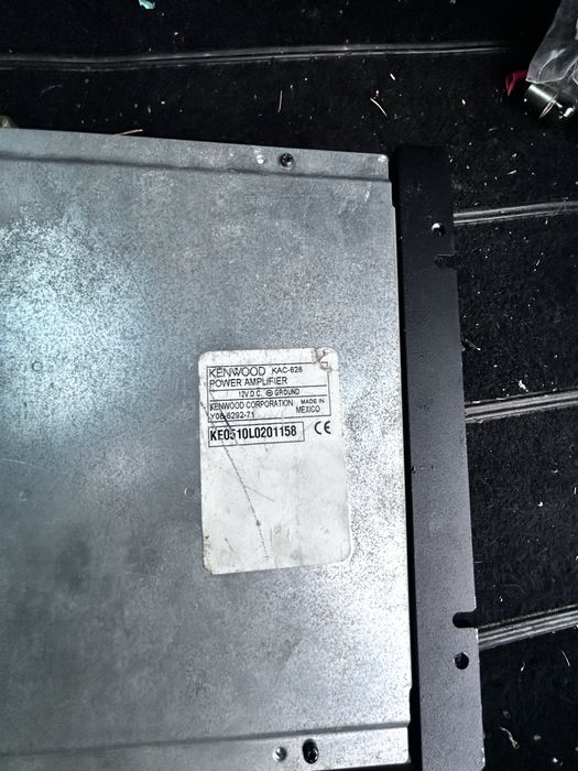 Aplificator auto kenwood kac-628