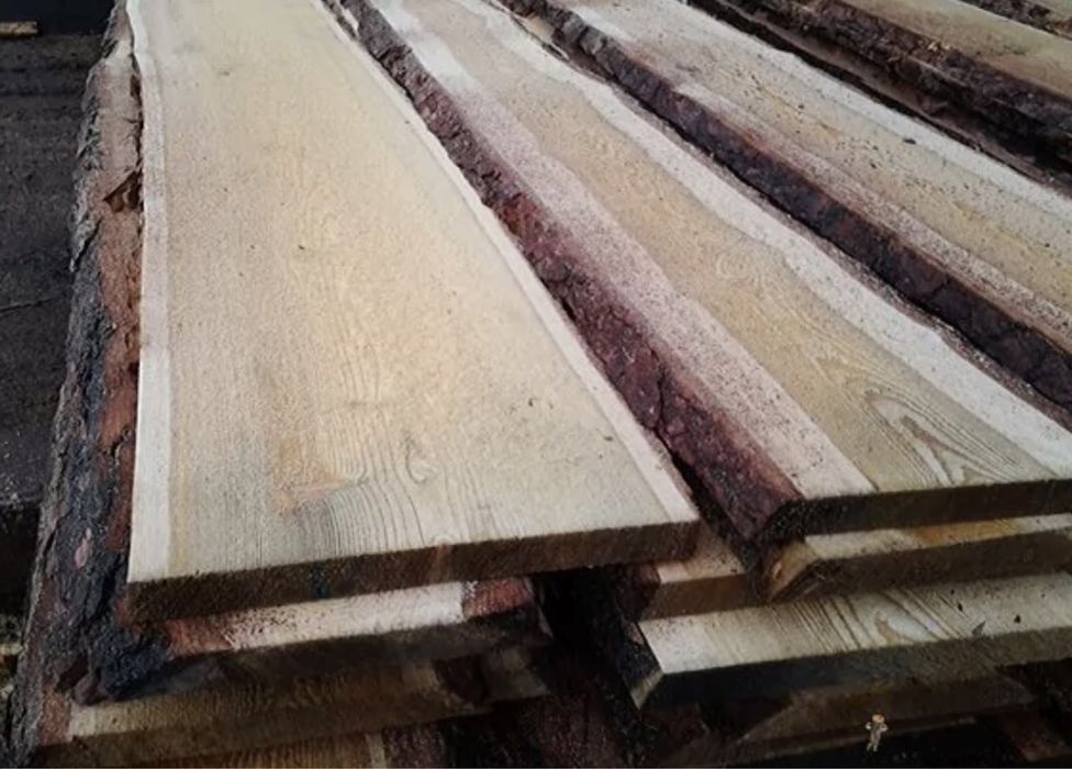 Необрезные сухие доски Лиственница