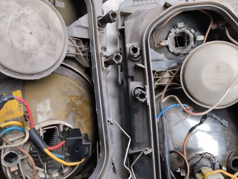 Фары Мерседес 190 продам