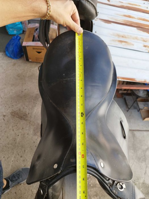 Продавам оригинални седла за коне и аксесоари - внос от Англия!