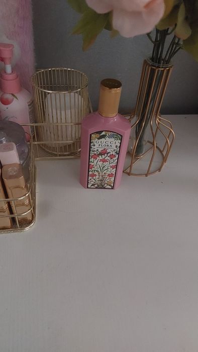GUCCI FLORA 100 ml originally , (плюс подарок)