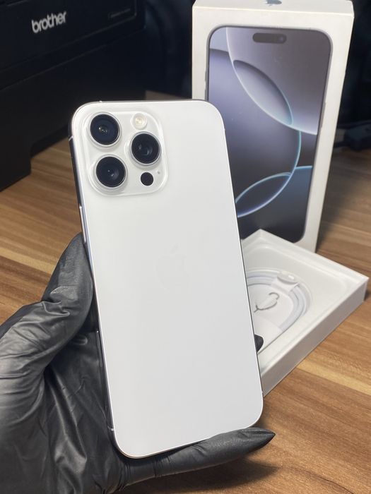 iPhone 16 Pro Max • 256 GB • White Titanium