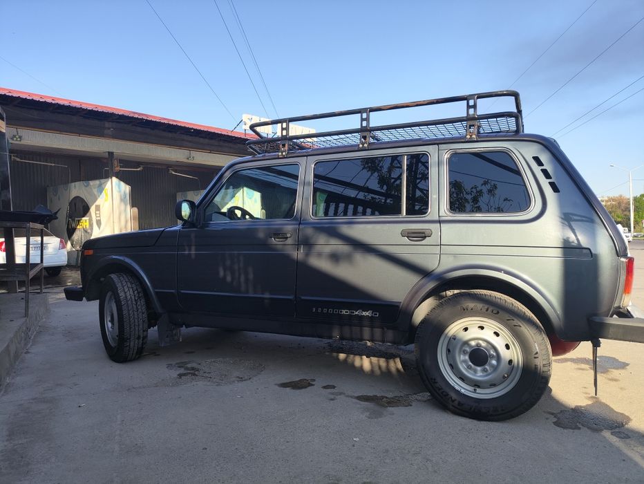 Нива легенда 2020 год