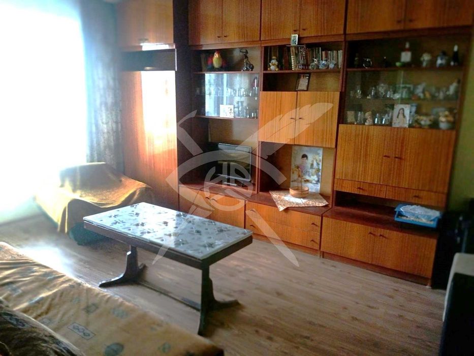 Тристаен апартамент в Айтос 91499