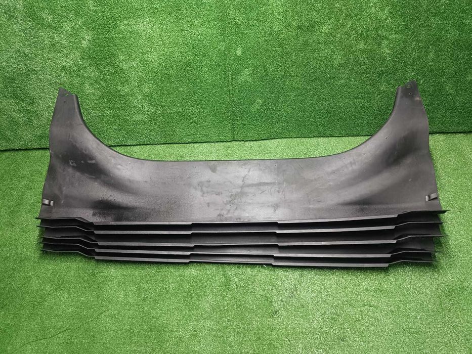 Пластиковая обшивка багажника от Toyota Camry 40 45