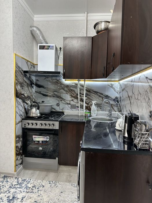 Уй Сотилади юнусобод 19 каартал 2 хона