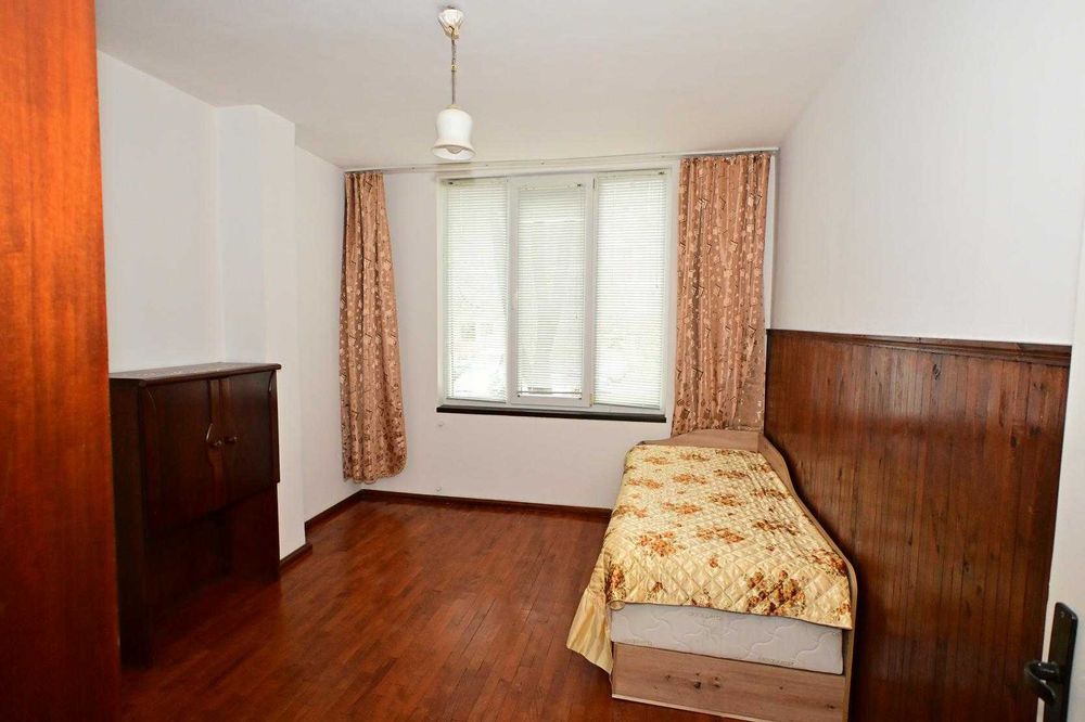 Обзаведен тристаен в гр. София, ж.к. Люлин 3