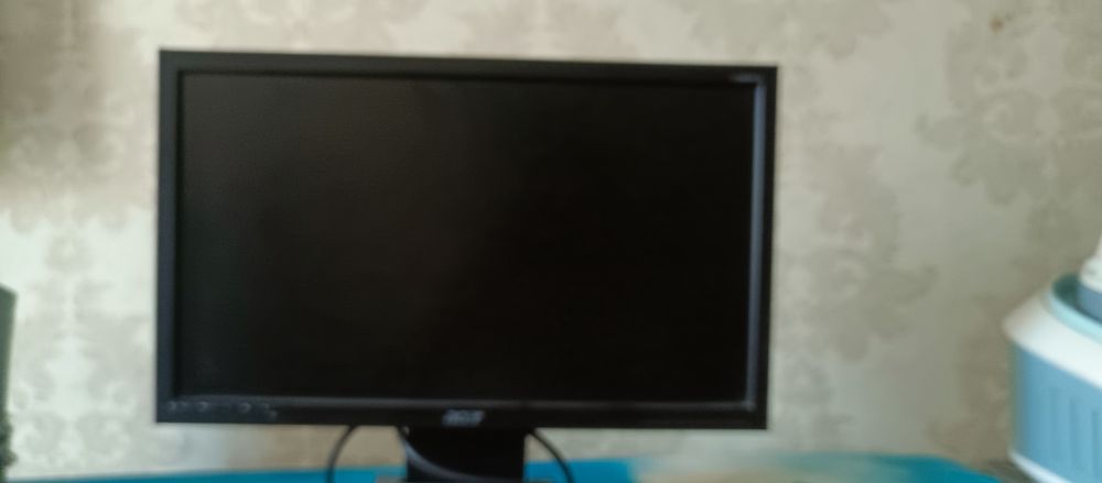 Монитор 19" Acer V193HQ