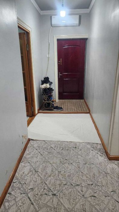 Gulobod da 5 xonali 4 etaj Kvartira sotiladi !!