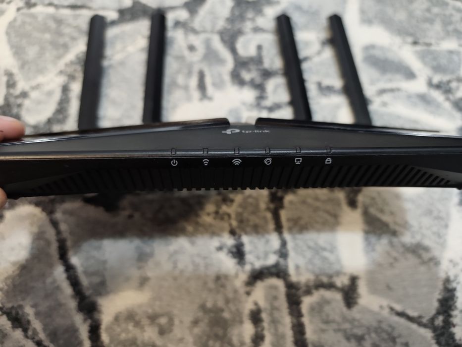 Vând router tp-link archer AX10 AX1500 wi-fi 6