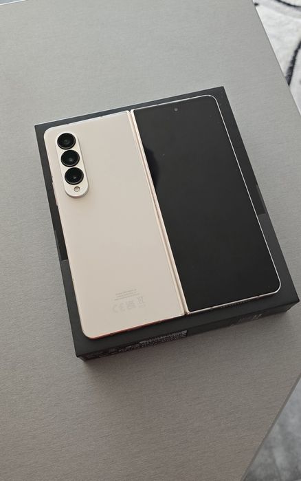 Samsung Z fold 4 256 12 gb