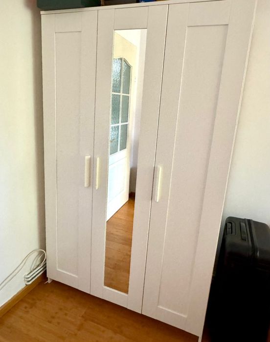 Inchiriez apartament 2 camere, zona Mehedinti