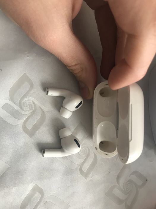 Продаю аирподс про