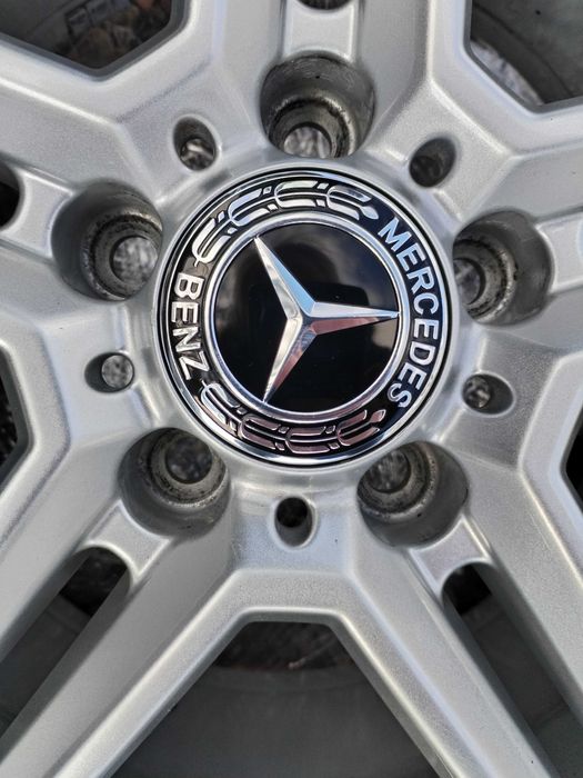 Джанти Мерцедес 16