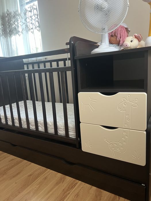 Детская кроватка