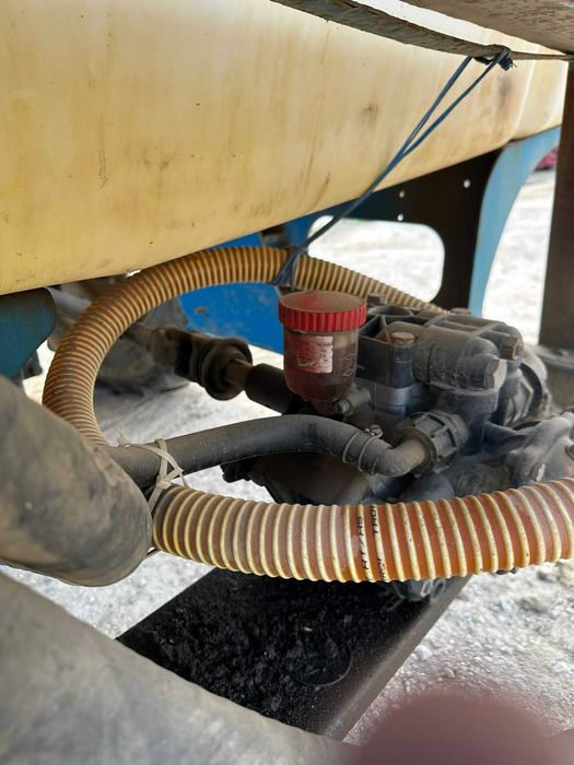 Met Khun Blanchard Puissance 1000 litri  , 18 metri ,Rampe Aluminiu