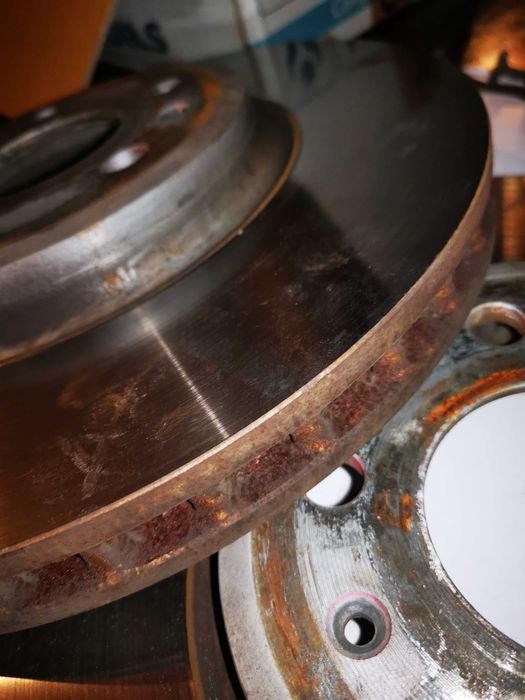 Спирачки Ауди А4 Б8