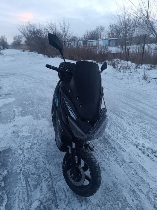 Продам скутер макси