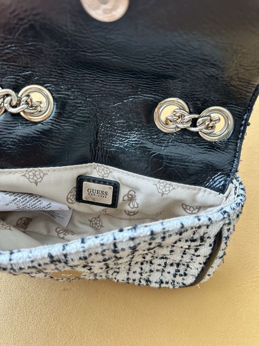 Чанта туид Guess (LiuJo, Kors, Mochino)