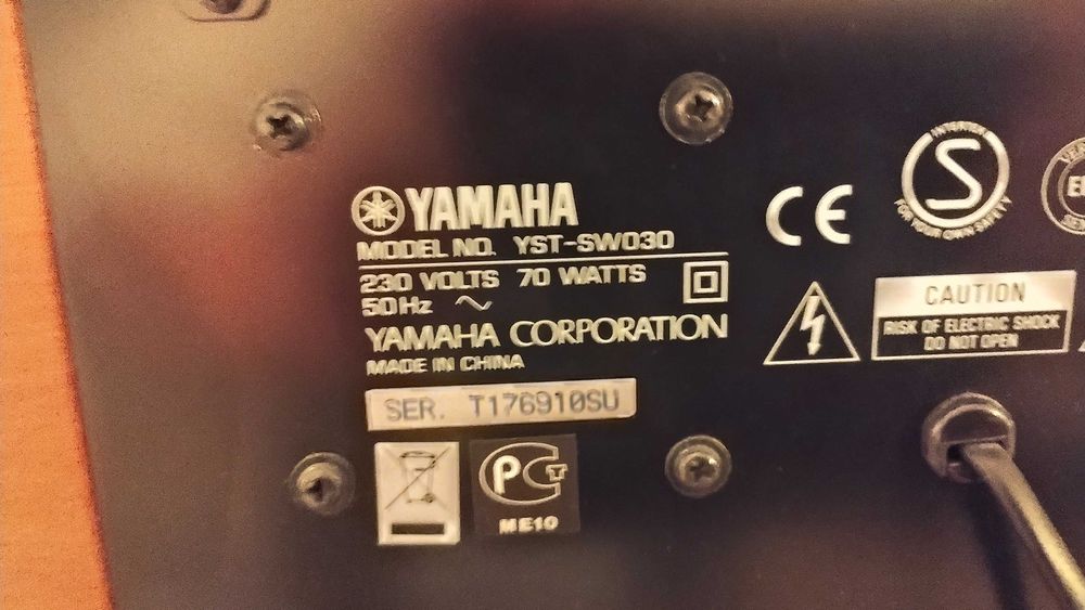 Бас каса yamaha model YST