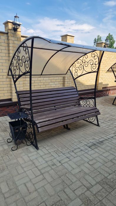 лавочка с навесом