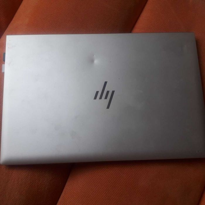 Noutbuk HP sotiladi srochna!