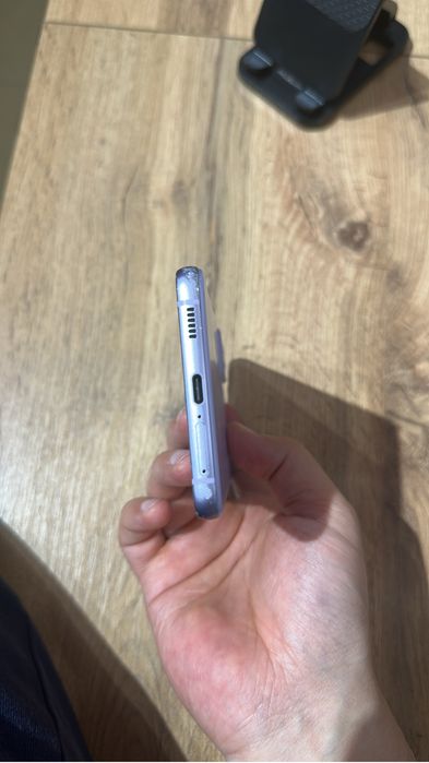Продам Samsung S 21 FE