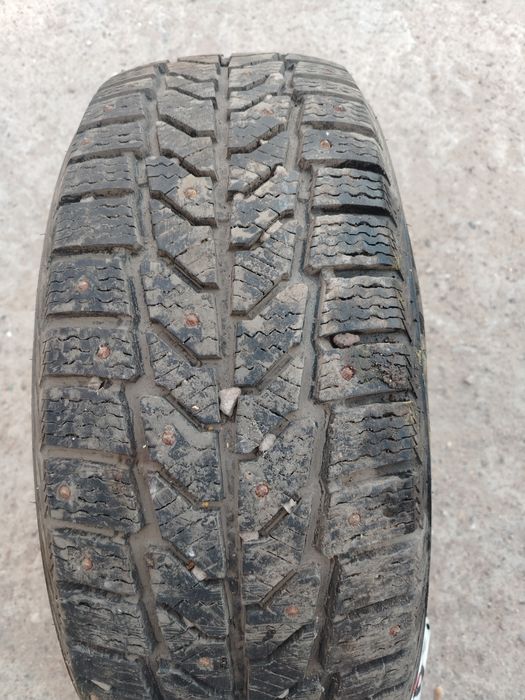 Продам резину б/у16С