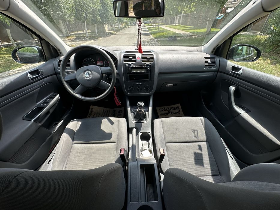 Volkswagen Golf V