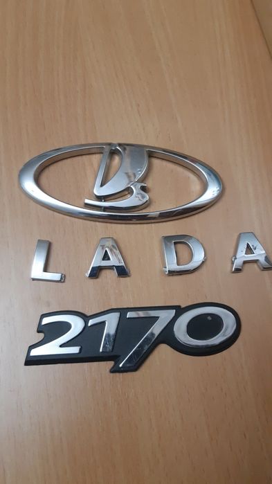 Продам буквы на Ладу приора