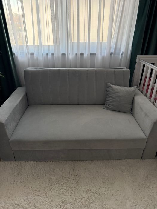 Canapea 3 locuri extensibila cu spatiu depozitare